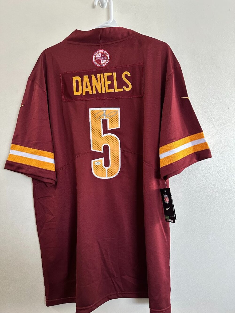 JAYDEN DANIELS SIGNED WASHINGTON COMMANDERS AUTOGRAPHED NIKE JERSEY w/COA XL 5-1
